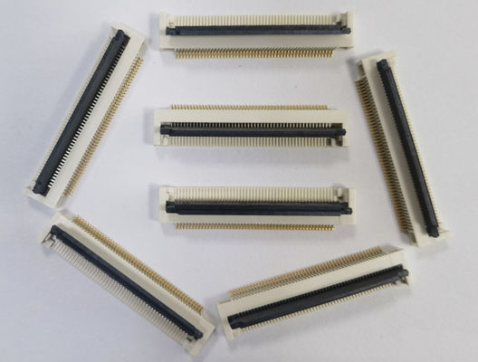 Pitch 0.5mm Fpc Connector 4 Pin đến 68 Pin góc phải 90 ° Dễ dàng trên Smt Type H 2.55mm